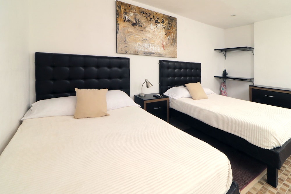 Deluxe Double Room, 2 Double Beds, Non Smoking, Ensuite