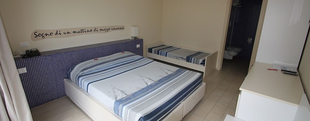 Basic Triple Room (Sogno Di Un Mattino Di Mezzo Inverno) photo 2