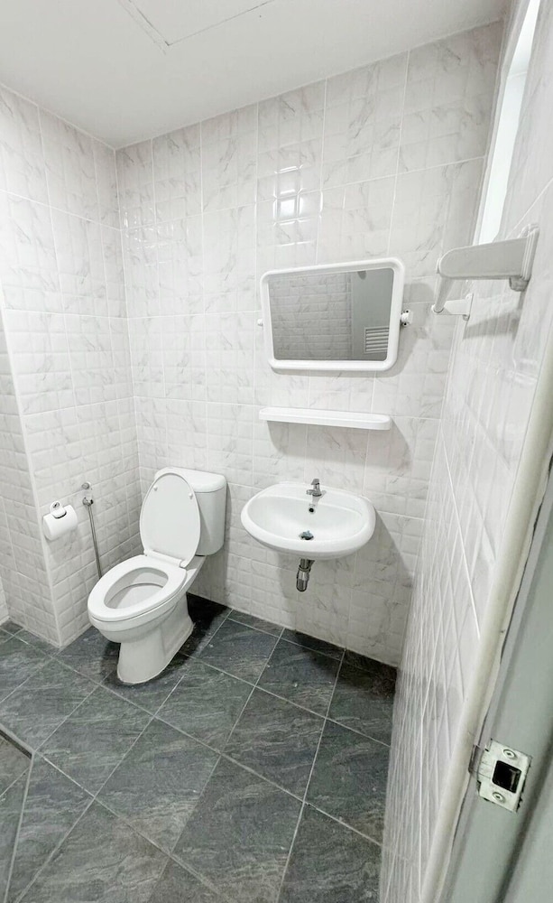 Basic Double Or Twin Room photo 2