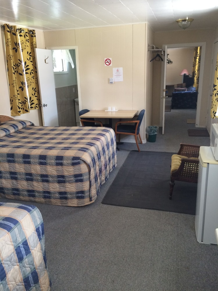 Standard Double Room photo 2