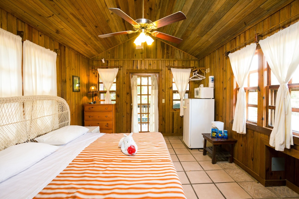 #5 (King Garden Cabana)