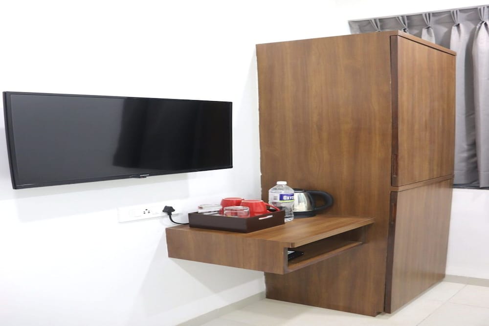 Standard Twin Room - Photo 4