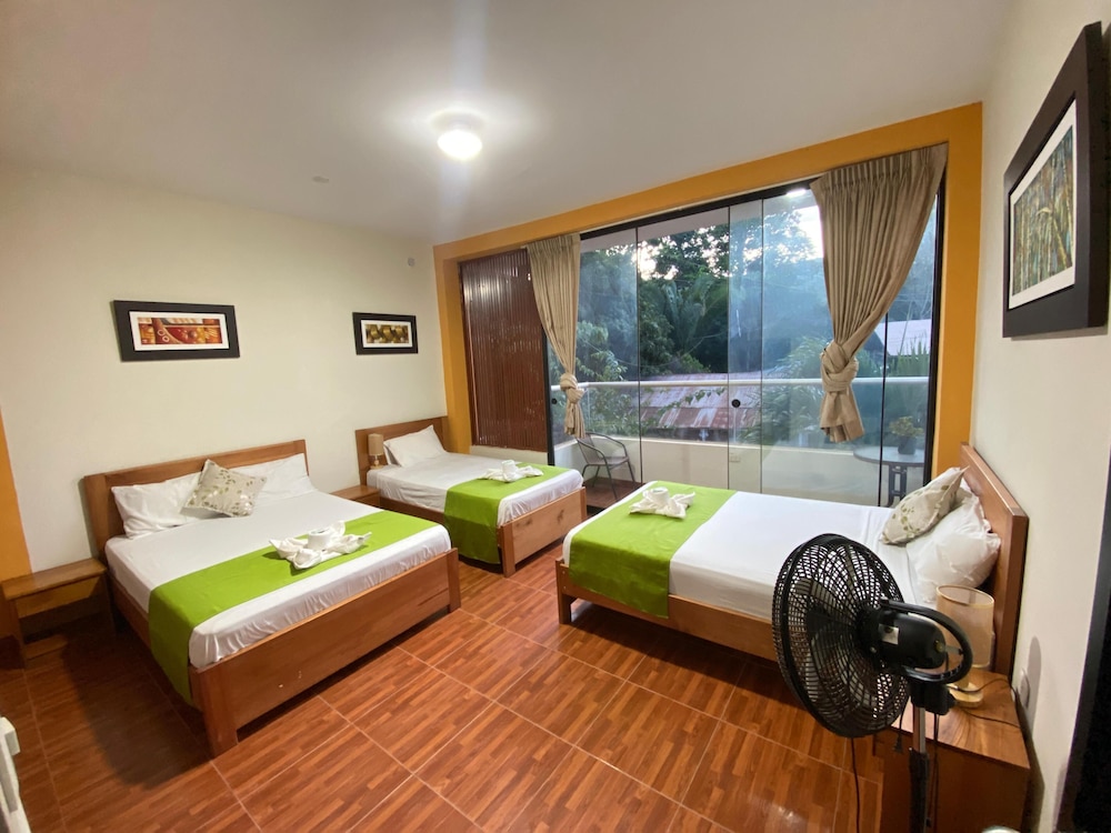 Basic Triple Room photo 3