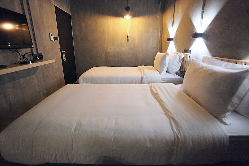 Deluxe Twin Room photo 3