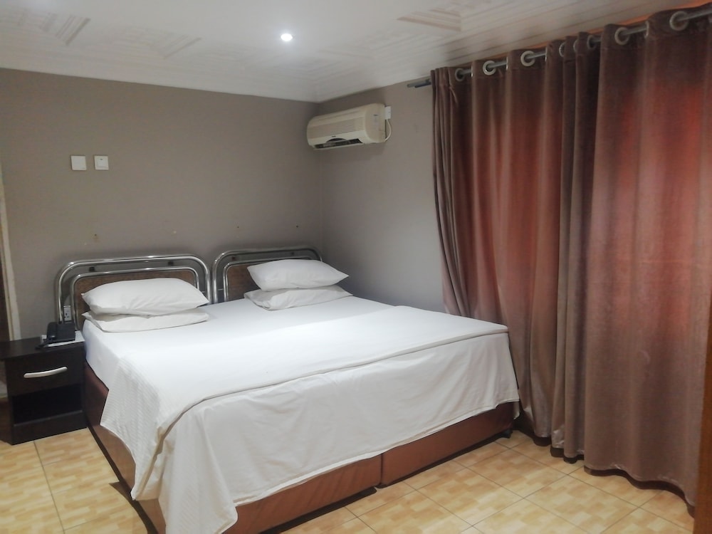 Family Suite photo 3