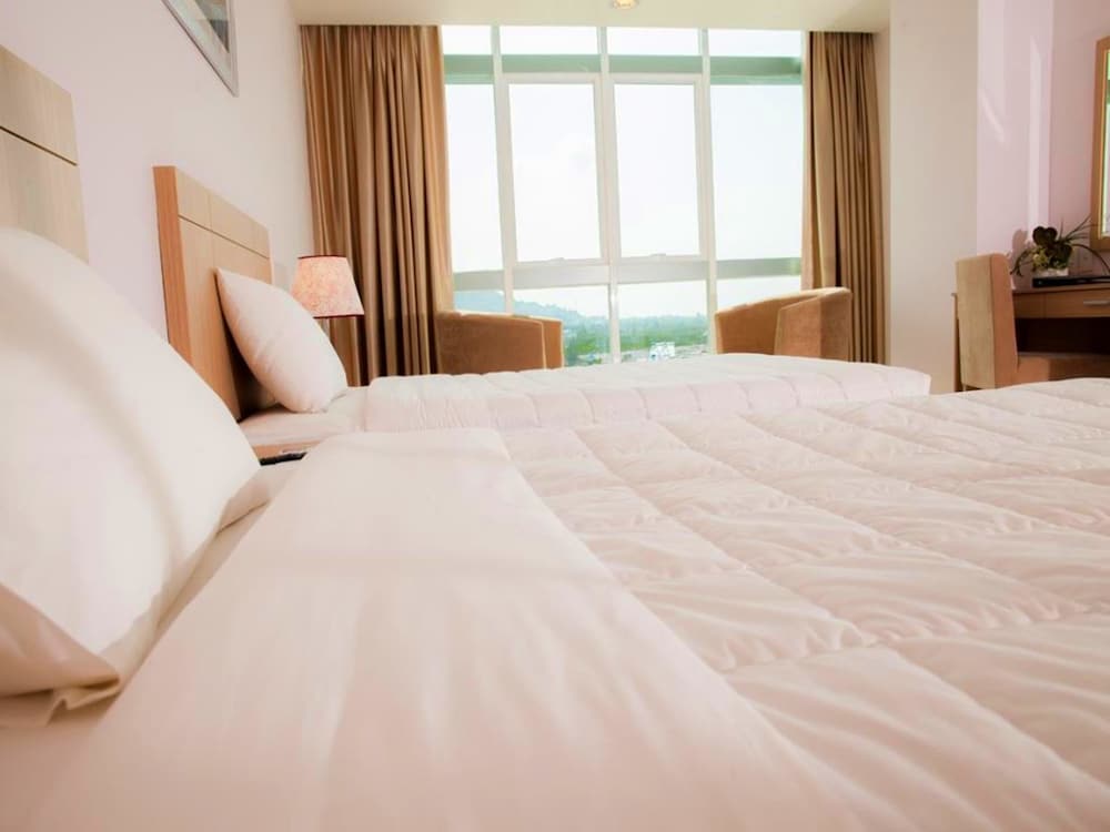 Superior Double or Twin Room, River View photo 1