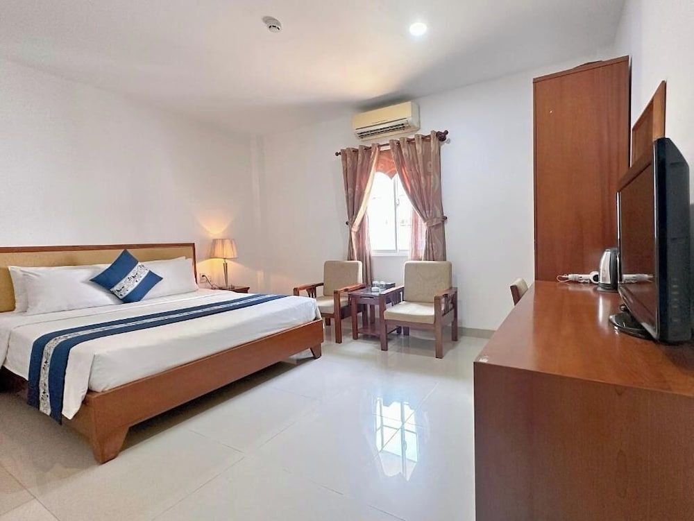 Deluxe Double or Twin Room, City View