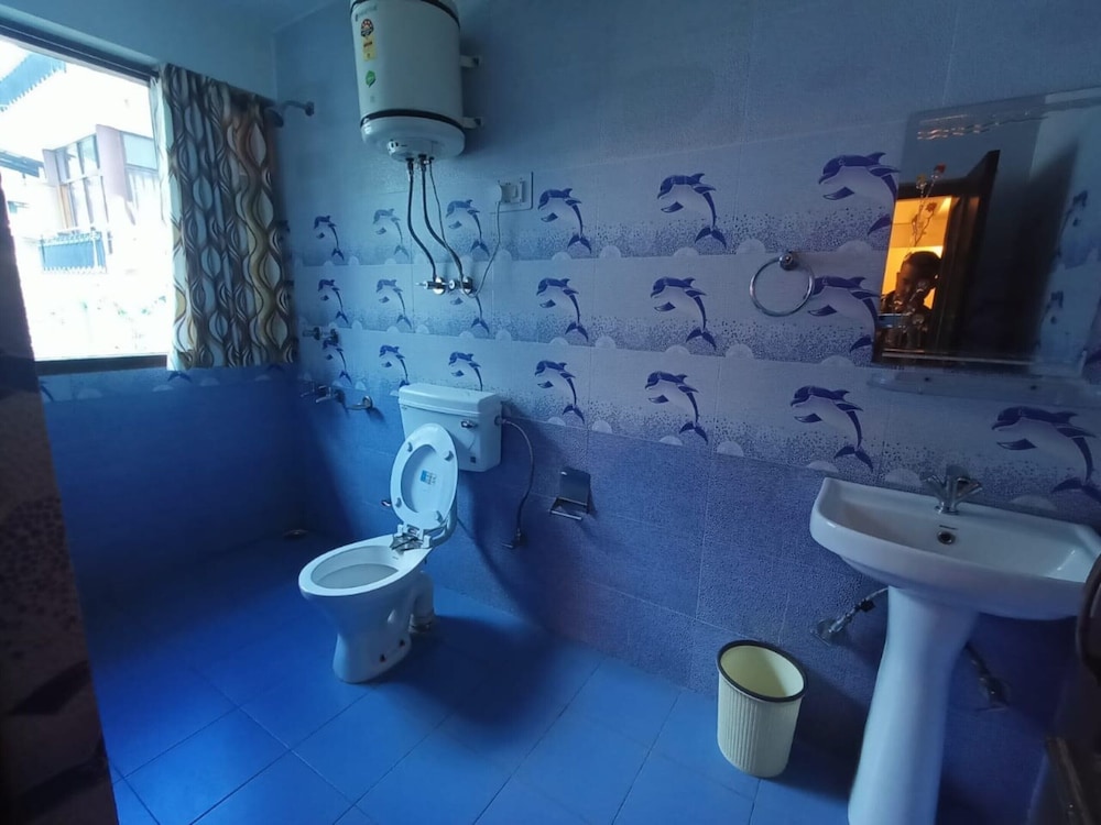 Standard Double Room - Photo 2