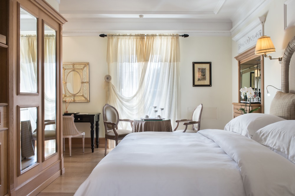 Deluxe Double Room, City View photo 2