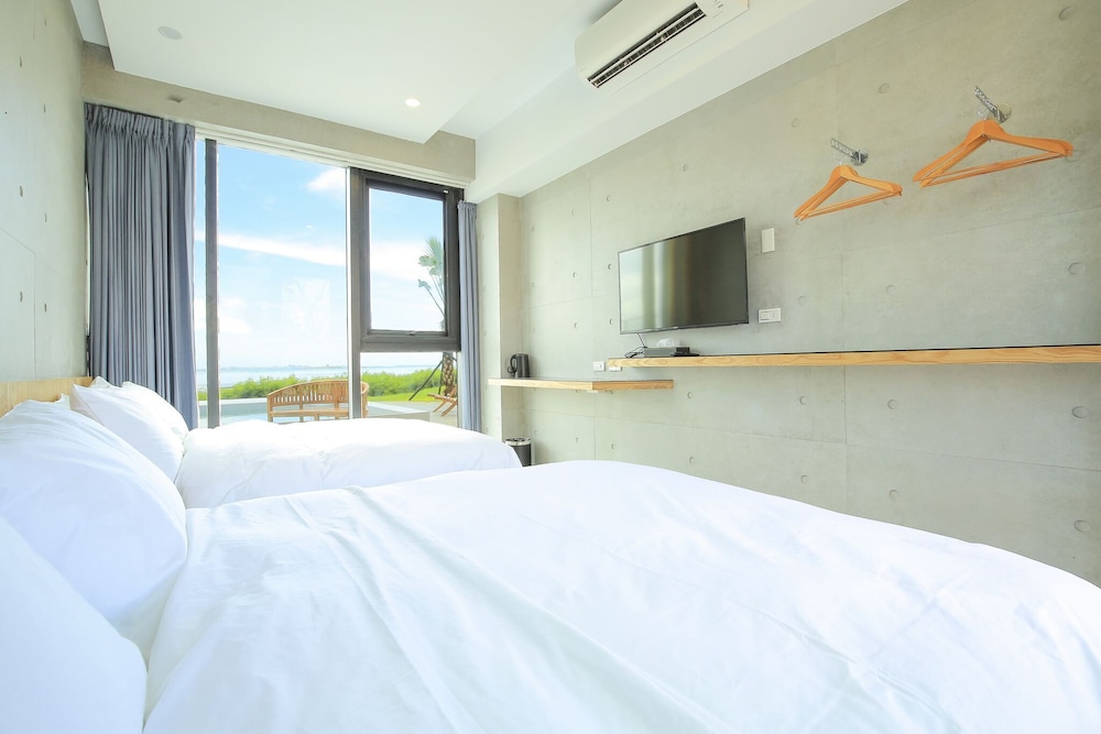 Villa photo 2