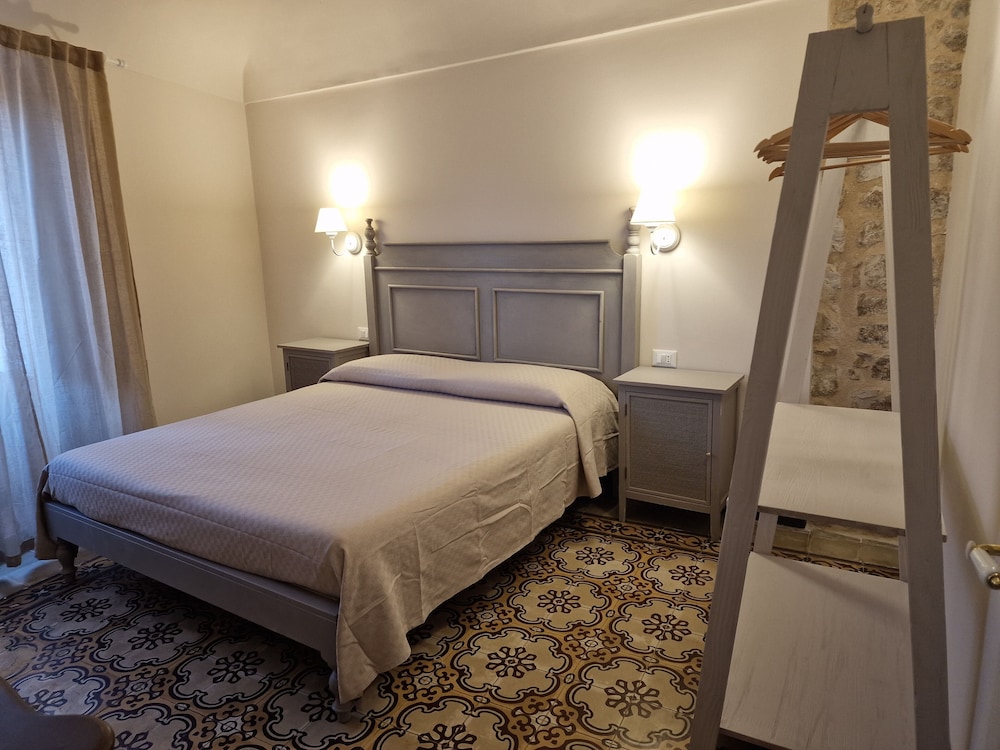Superior Triple Room - Photo 1