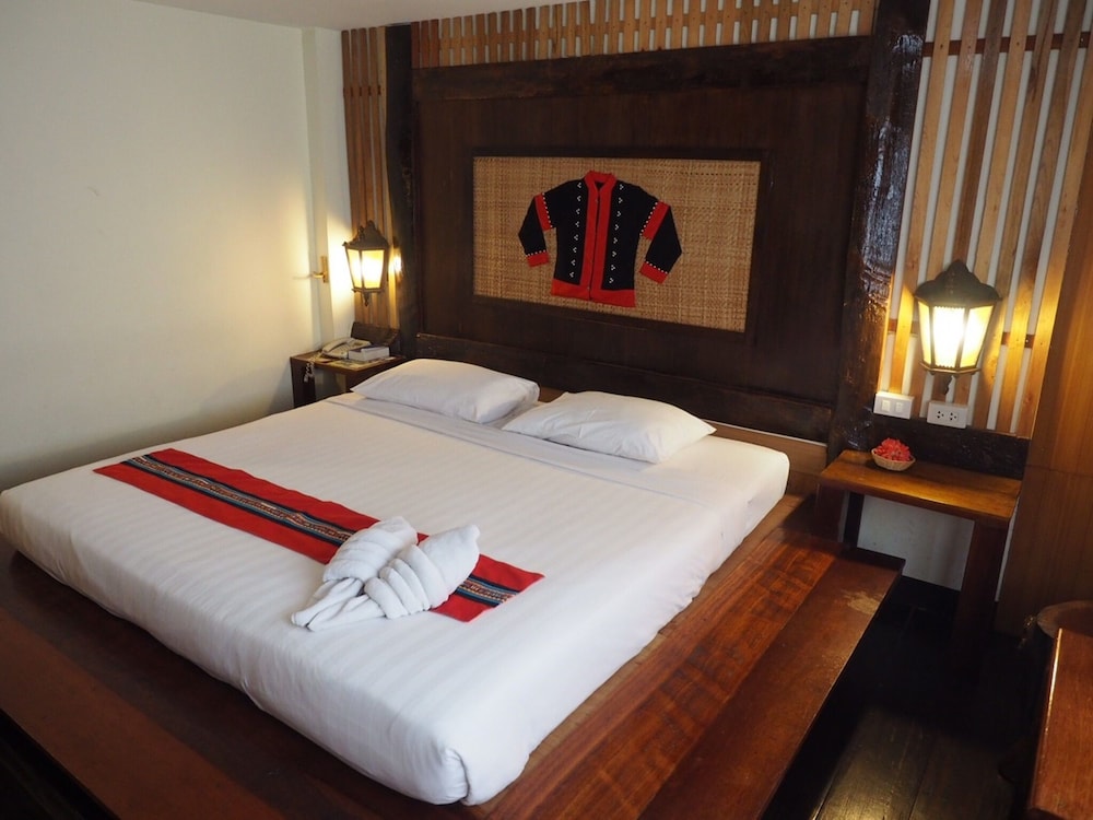 Deluxe Double Bed photo 1