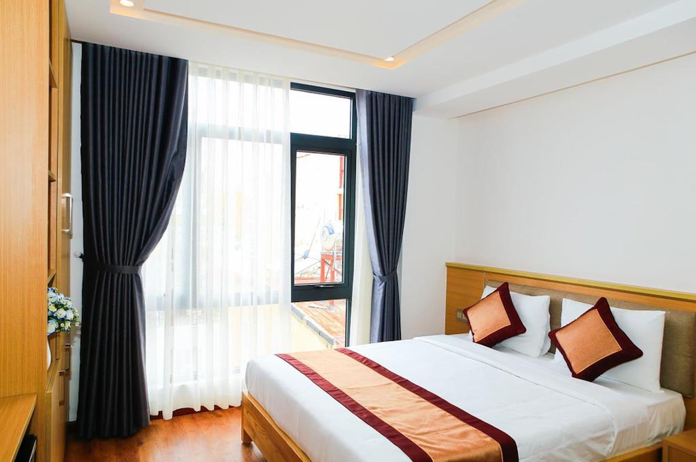 Deluxe Double Room, Street View photo 1