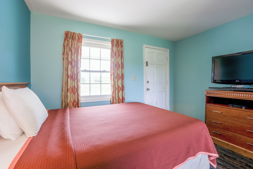 Room, 1 Queen Bed, Smoking photo 1