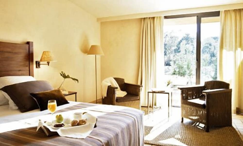 Standard Double Room - Photo 8