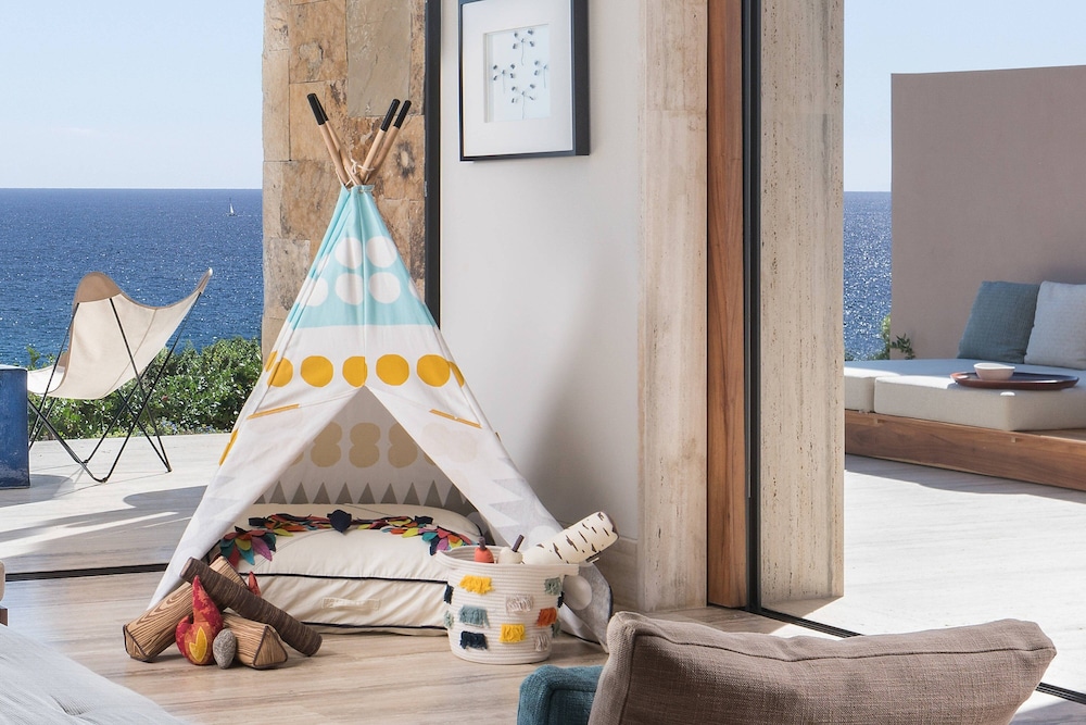Family Room, 1 Double Bed, Partial Ocean View (Terrace) photo 3