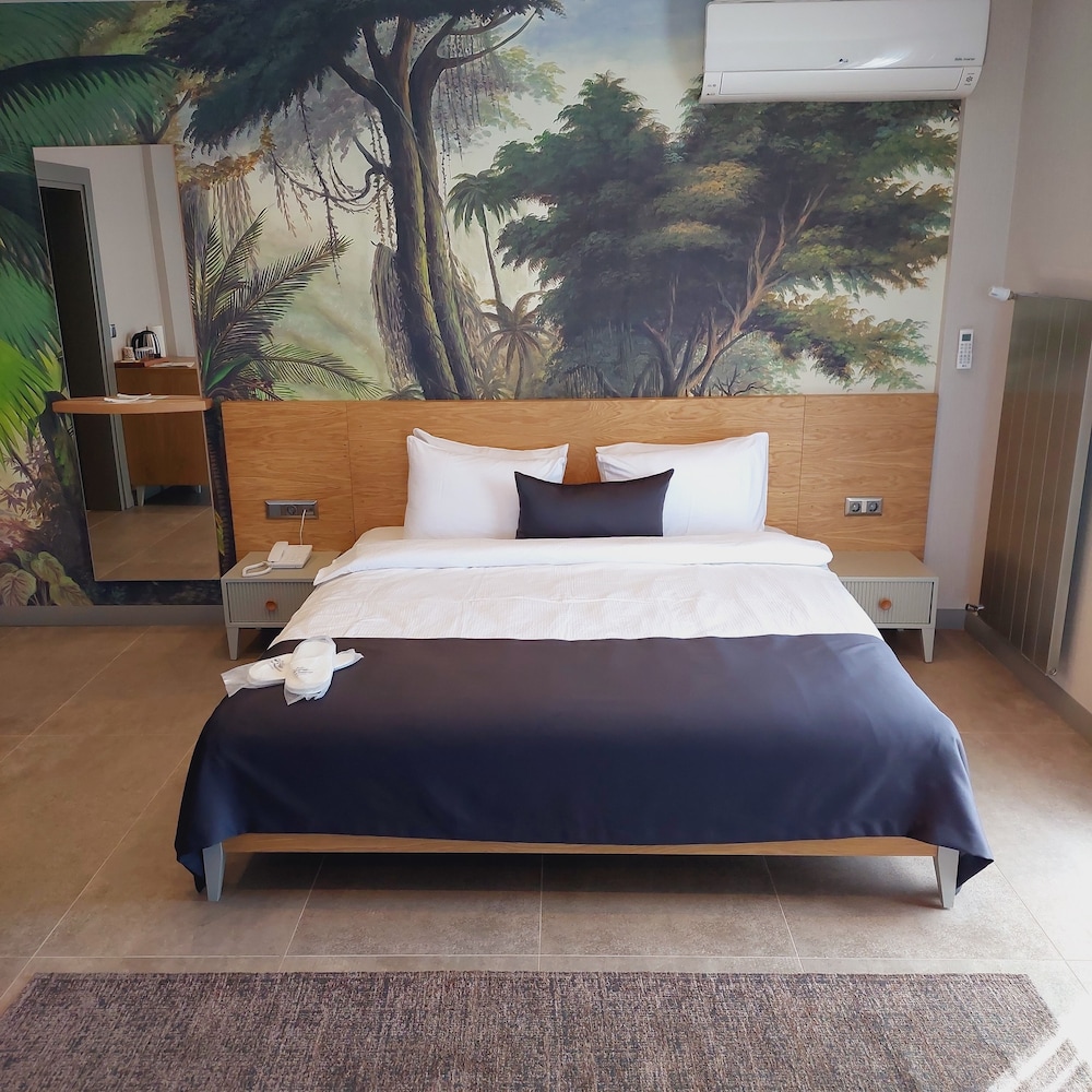Superior Room, Non Smoking, Mountain View