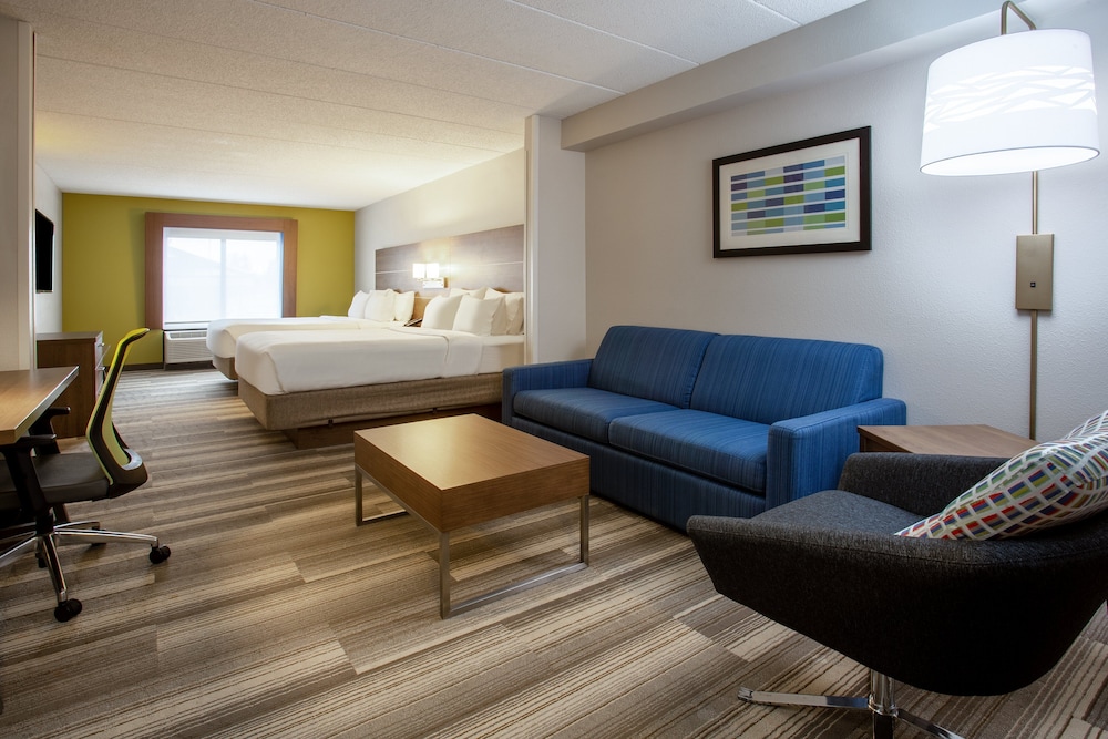 Suite, Multiple Beds (Additional Living Area) - Photo 1