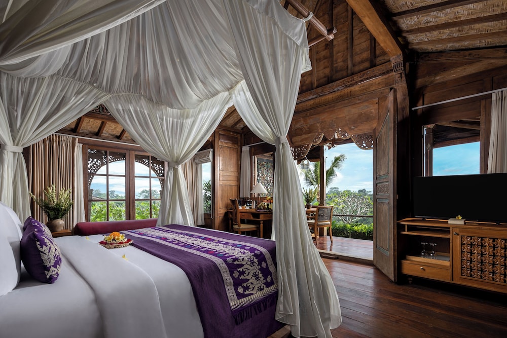 Royal Ayung Pool Villa