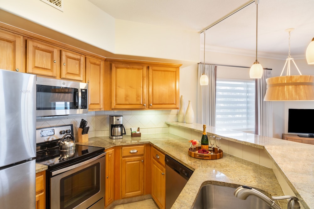 Suite, 1 Bedroom, Ocean View - Photo 6