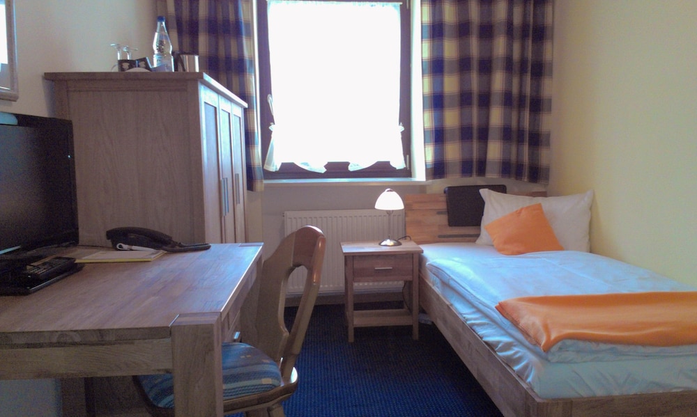 Basic Single Room, 1 Twin Bed photo 1