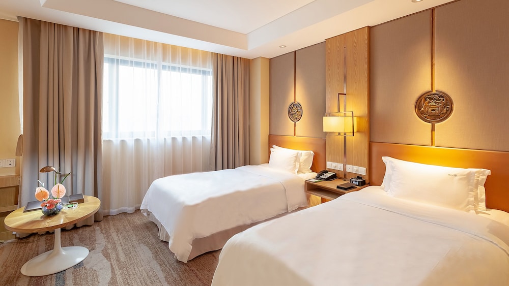 Premium Room, 2 Twin Beds, Non Smoking (Lounge Access) - Photo 5