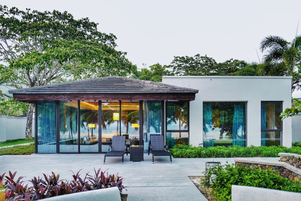 Sea Front Pool Villa, 2 Bedroom Villa, Bedroom 1: 1 King, Bedroom 2: 1 King, Ocean View photo 3