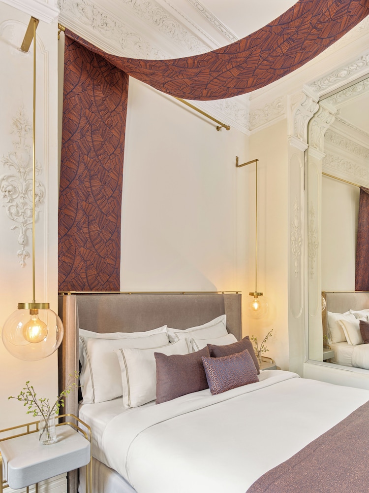 Premier Room with Istiklal Avenue View photo 3