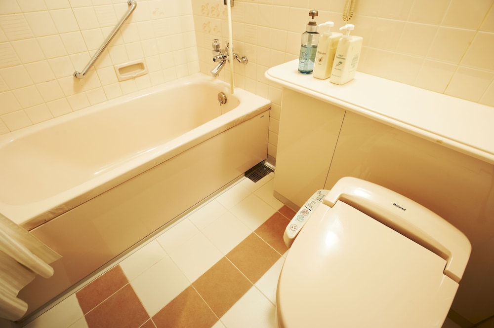 Twin Room, Non-Smoking (South Building, South Resort Floor) - Photo 7