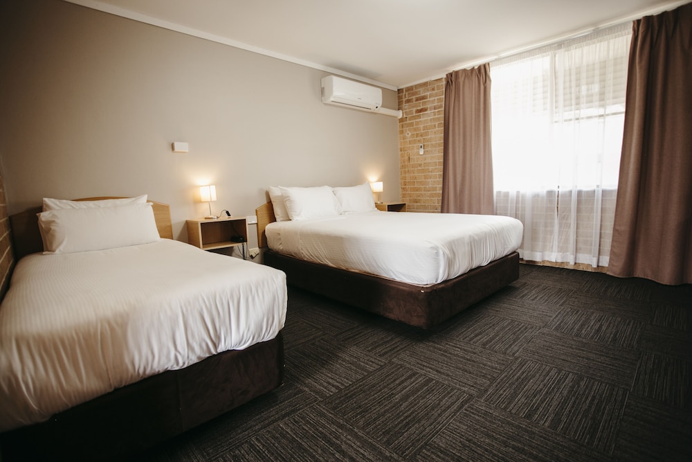 De Luxe Room