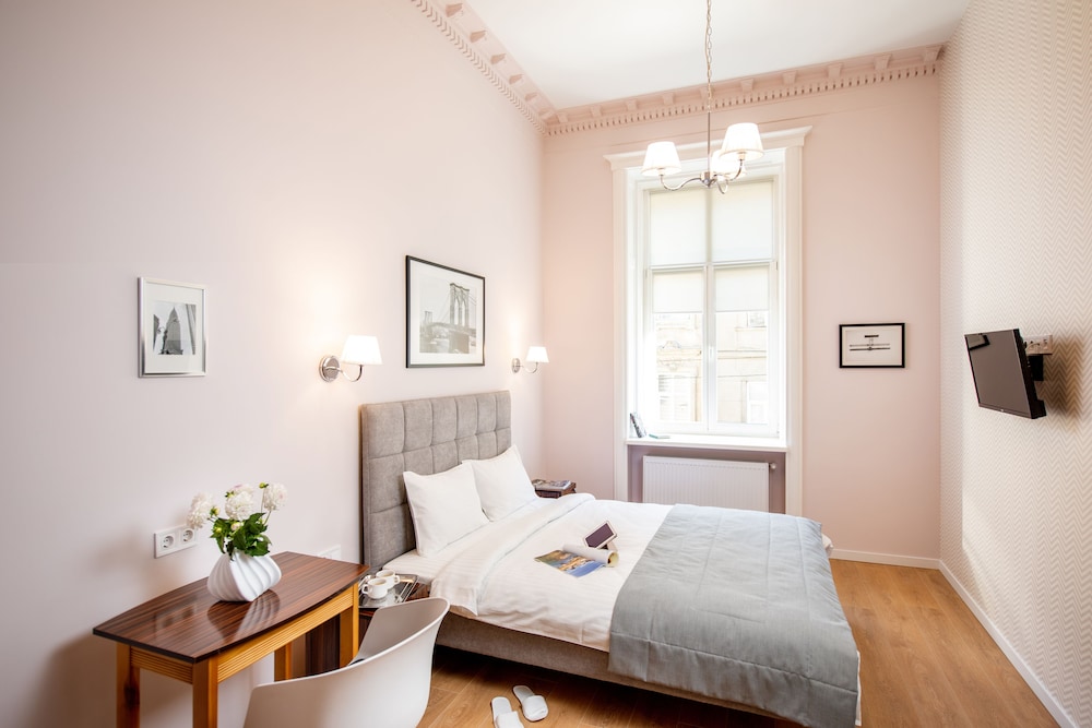 Superior Room, 1 Queen Bed, Non Smoking photo 1