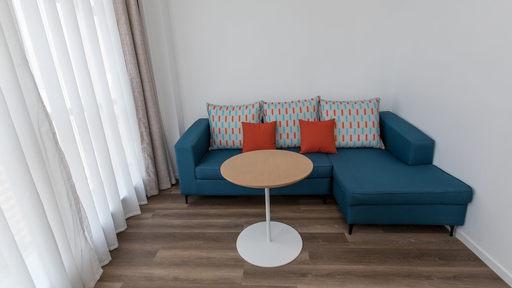 Suite, 1 Bedroom (With Living Area) photo 1