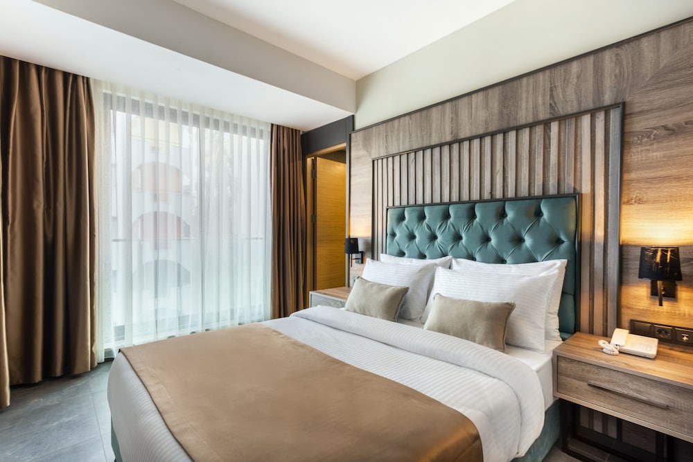 Standard Double or Twin Room photo 2