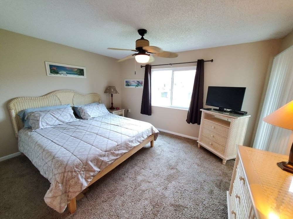 Condo, 2 Bedrooms