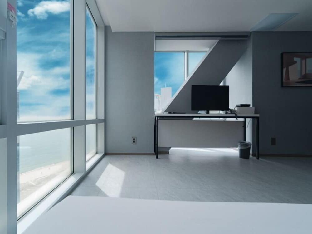 Junior Suite Partial Ocean View - Photo 4