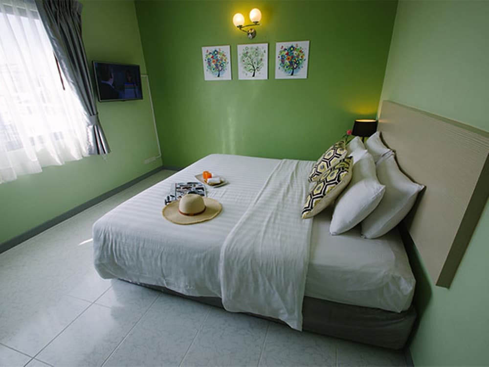Standard Room, Balcony - Photo 8