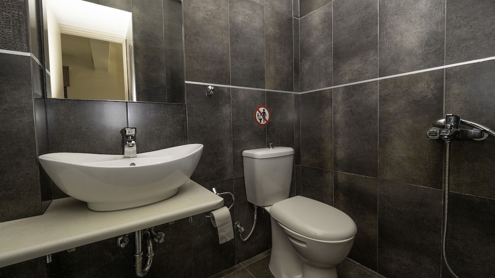 Premier Apartment, 2 Bedrooms (Galli) photo 3