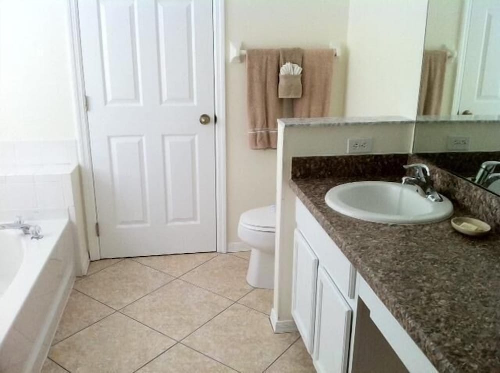 Standard House, 4 Bedrooms photo 3