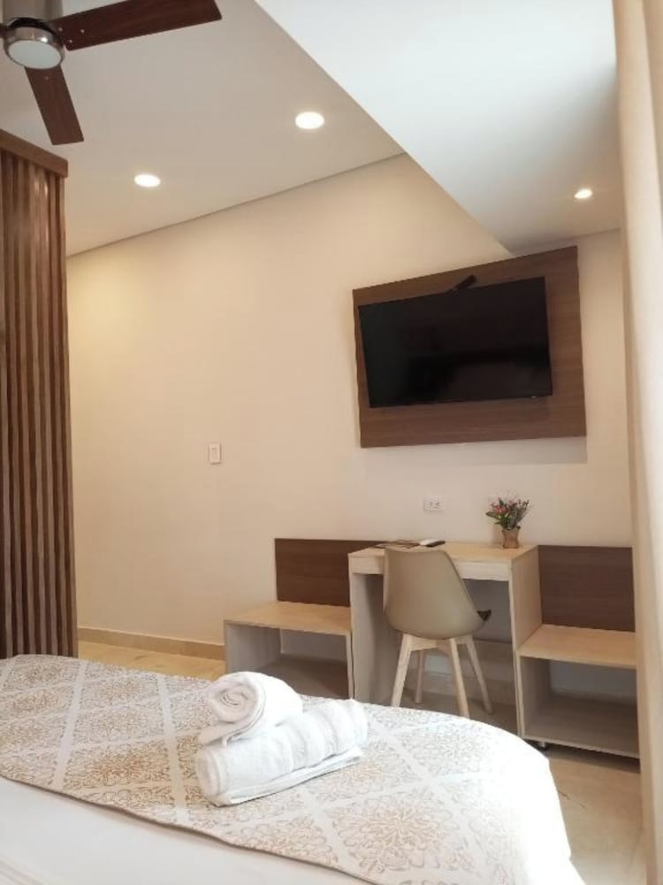 Suite, Balcony - Photo 3