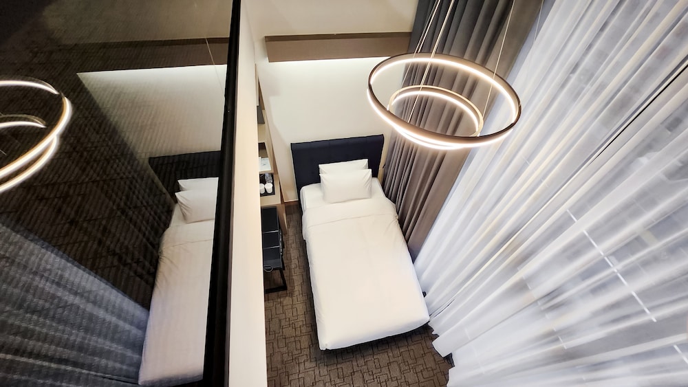 Standard Duplex Single, Terrace, City View