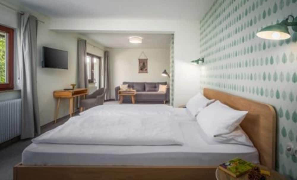 Junior Studio Suite