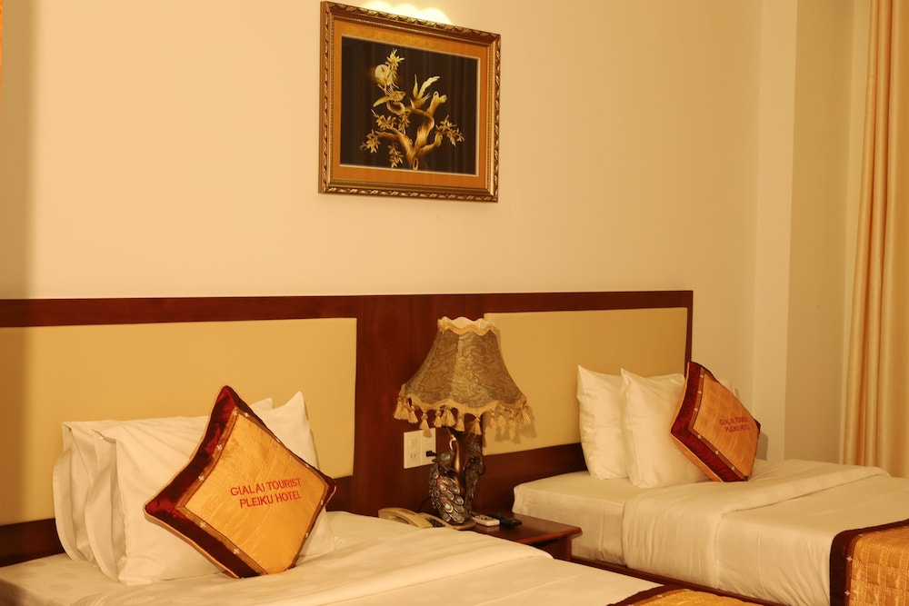 Standard Double or Twin Room - Photo 6