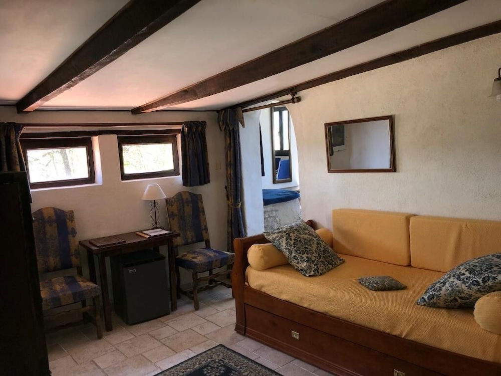 Suite - Photo 6