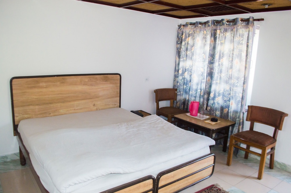 Double Room (Non Ac)