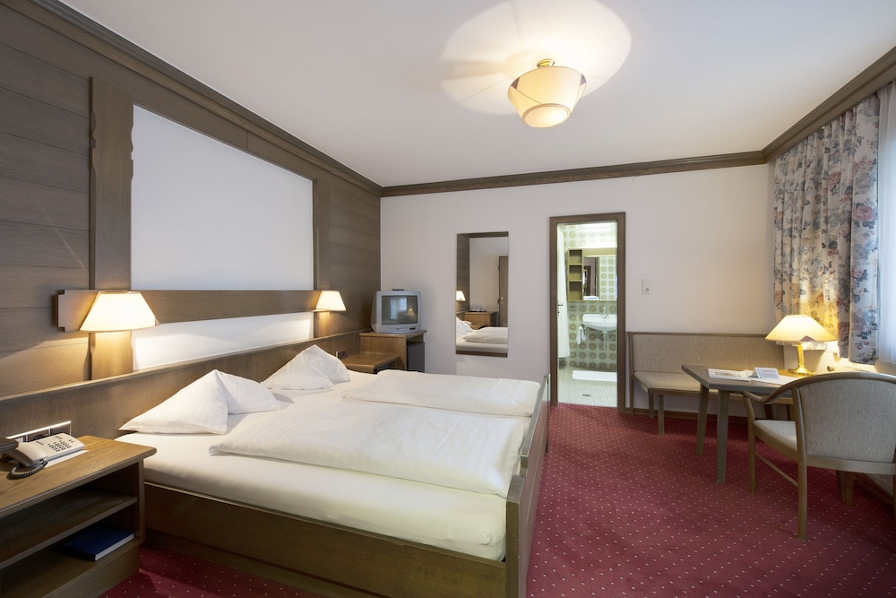 Double Room - Photo 2