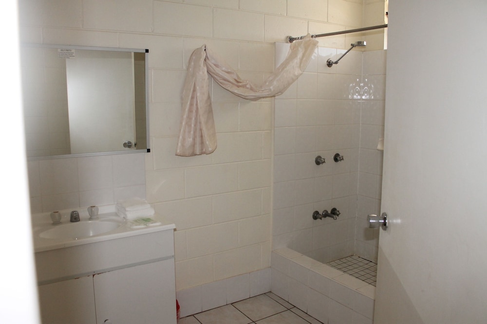 Standard Room (Motel) photo 2