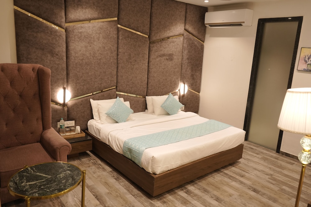 Presidential Studio Suite
