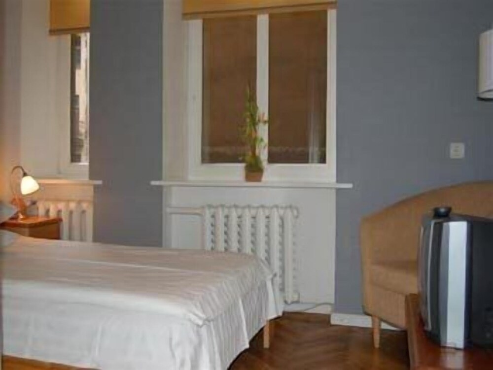 Single Room, Ensuite photo 3