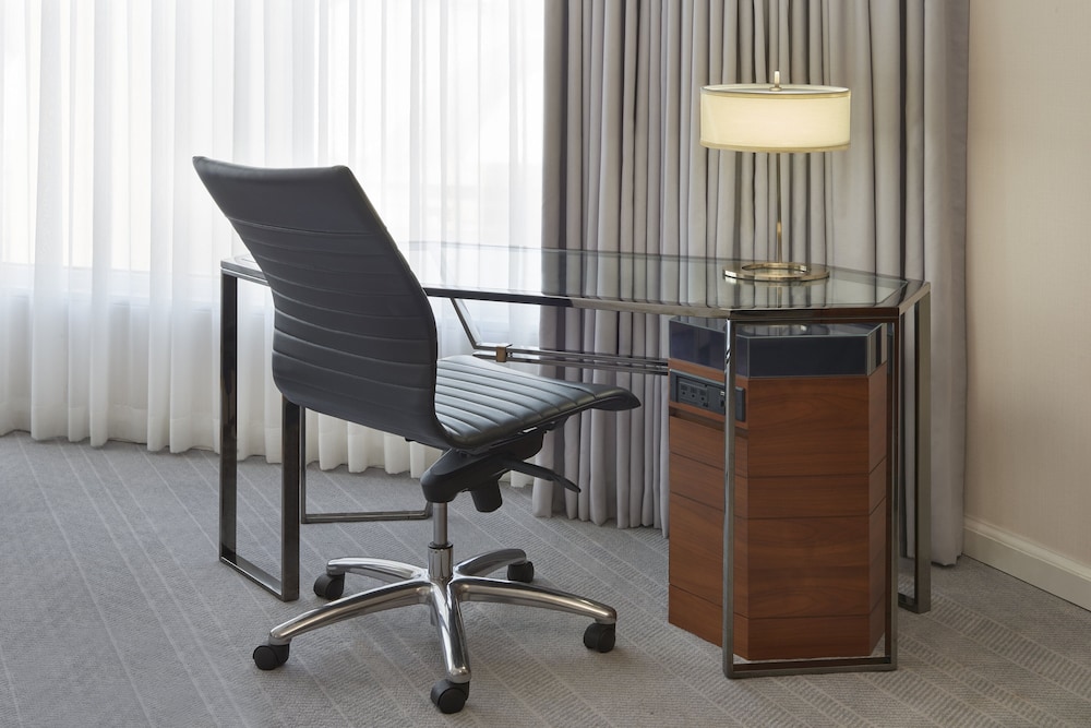 Premium Room, 2 Double Beds, Club Lounge Access - Photo 1