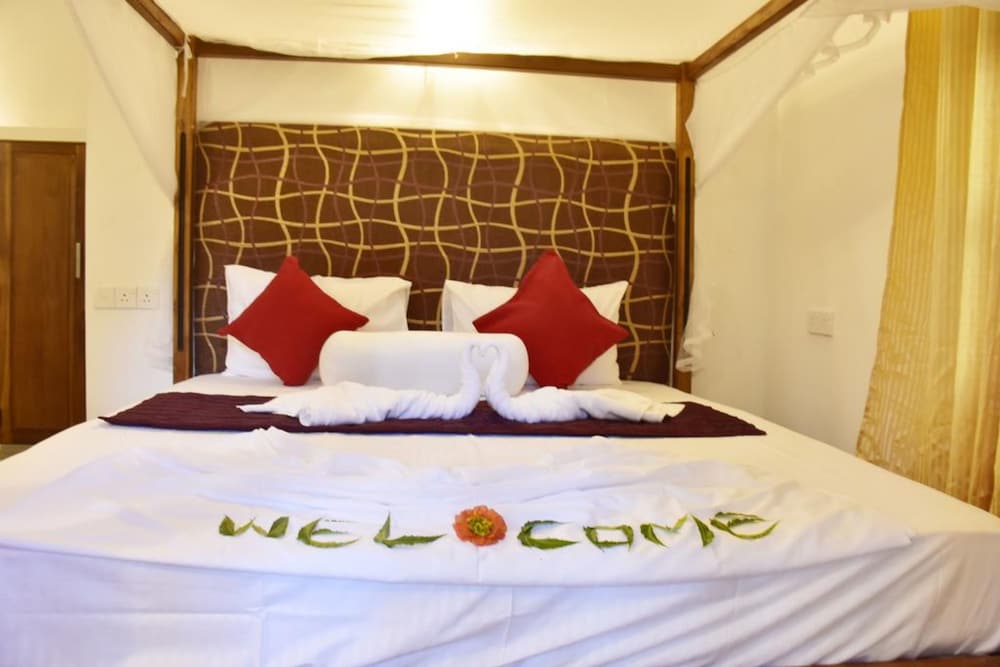 Deluxe Cottage photo 2
